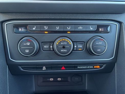 Used 2021 Volkswagen Atlas SE image 27