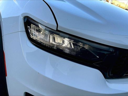 Used 2023 Jeep Grand Cherokee L Laredo image 30