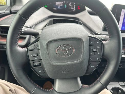 Used 2023 Toyota Prius Prime FWD image 16