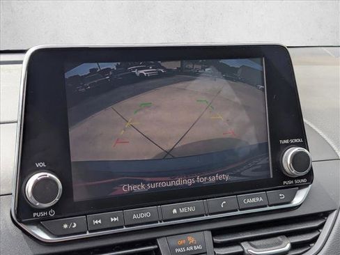 Used 2019 Nissan Altima 2.5 S FWD image 14