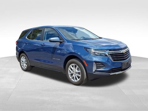 Used 2024 Chevrolet Equinox LT AWD/4WD image 1