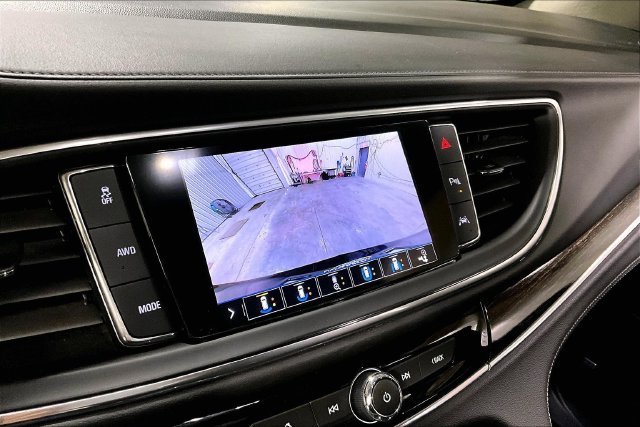 Used 2020 Buick Enclave Avenir w/ Avenir Technology Package AWD/4WD image 26