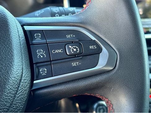 Used 2023 Jeep Compass Trailhawk AWD/4WD image 14