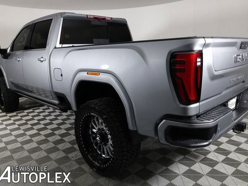 Used 2024 GMC Sierra 2500 Denali Ultimate image 13