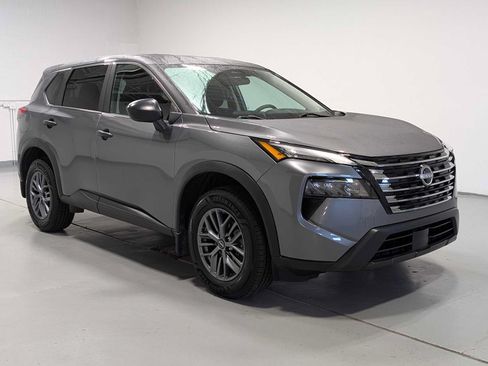 Used 2024 Nissan Rogue S AWD/4WD image 6