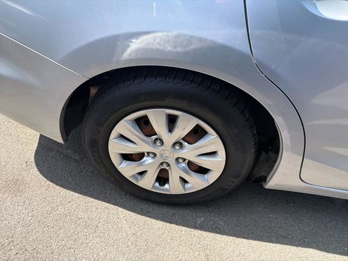 Used 2012 Honda Civic LX image 5