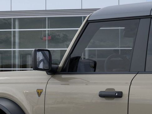 New 2026 Ford Bronco Badlands image 23