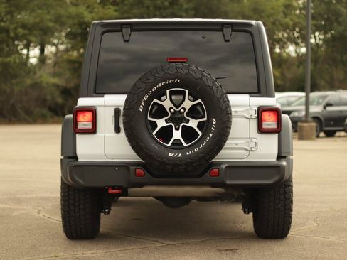 Used 2021 Jeep Wrangler Unlimited Rubicon w/ Cold Weather Group image 6