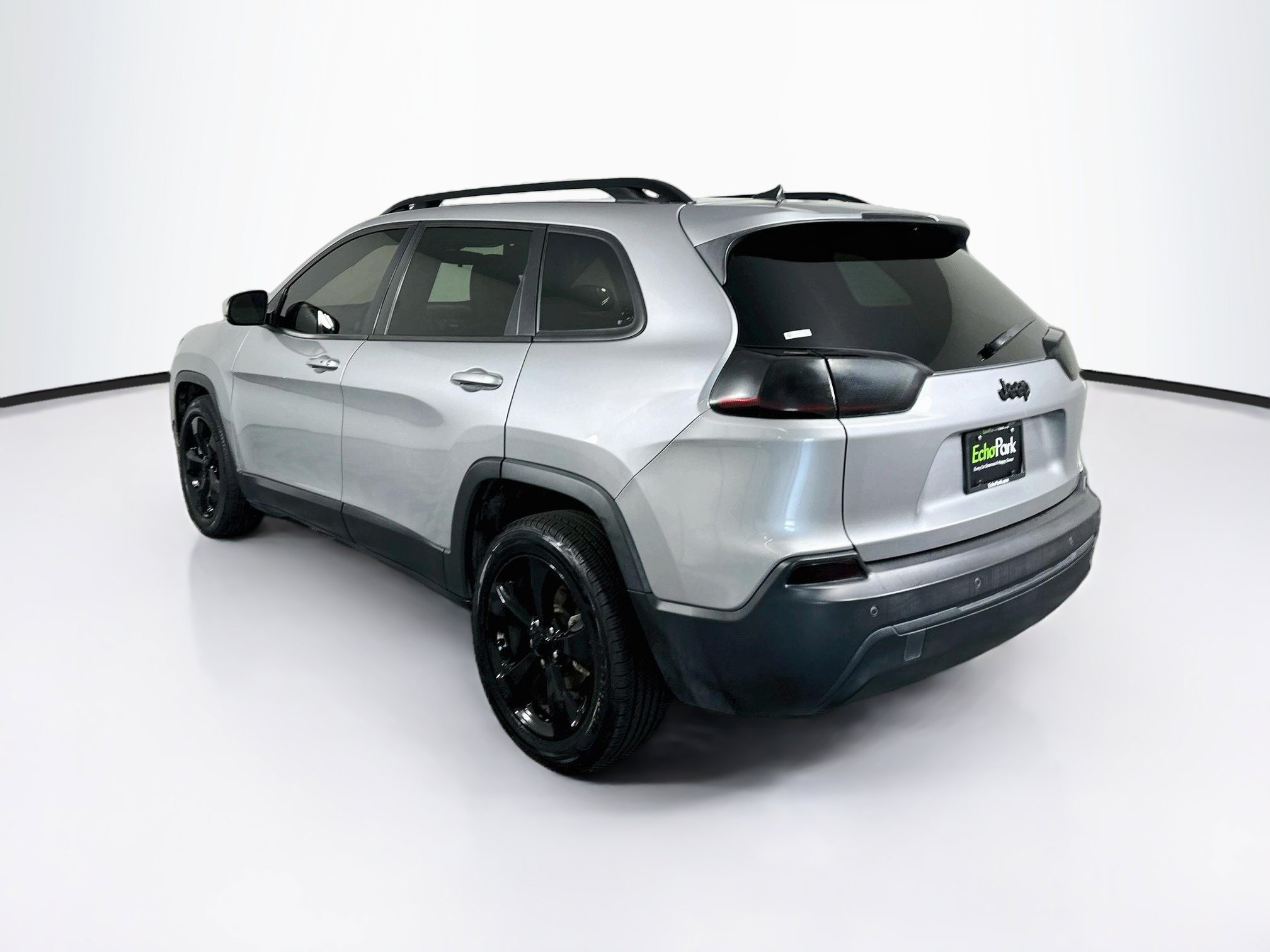 Used 2020 Jeep Cherokee Latitude Plus FWD image 5