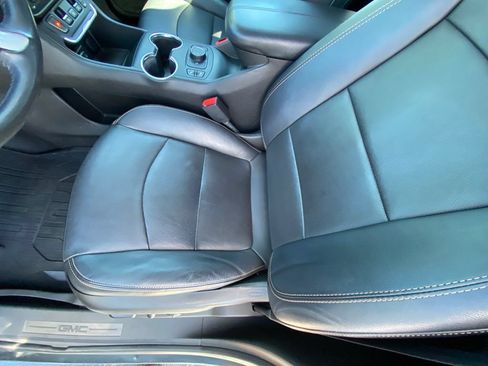 Used 2019 GMC Terrain SLT w/ Preferred Package FWD image 21