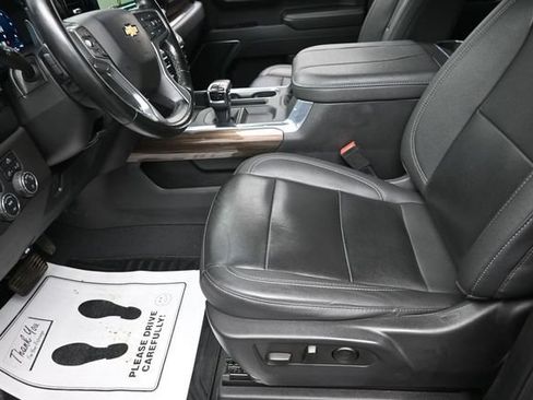 Used 2023 Chevrolet Silverado 1500 LT AWD/4WD image 15