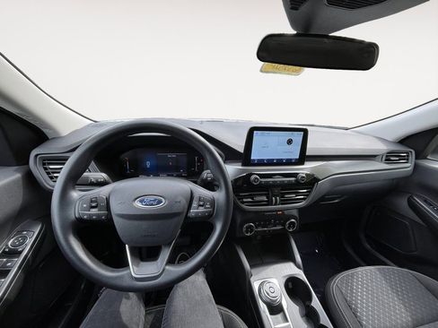 Certified 2025 Ford Escape Active AWD/4WD image 10