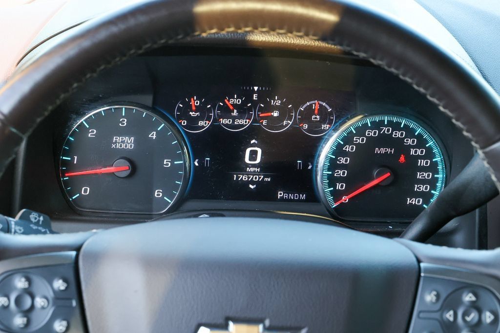 Used 2016 Chevrolet Tahoe LTZ AWD/4WD image 10