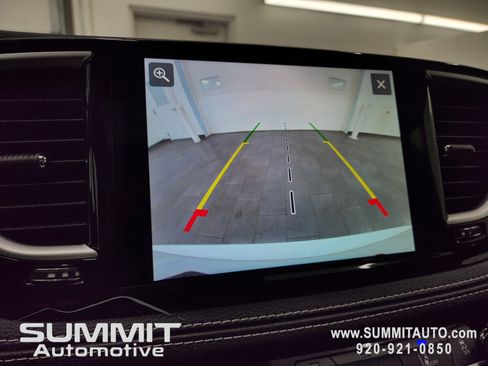 New 2026 Chrysler Pacifica Select image 22