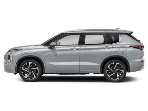Used 2024 Mitsubishi Outlander 4WD Plug-In Hybrid image 13
