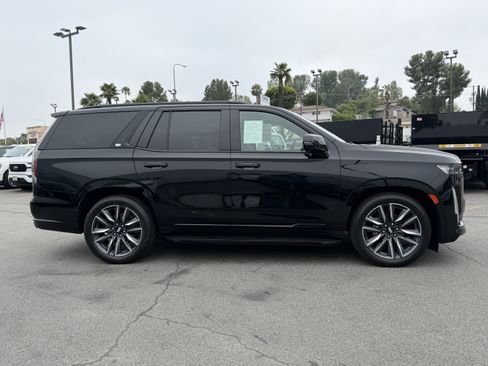 Used 2023 Cadillac Escalade Sport Platinum AWD/4WD image 8