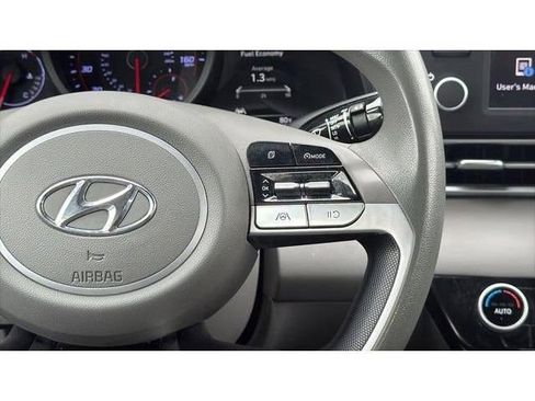 Used 2023 Hyundai Elantra SEL FWD image 22