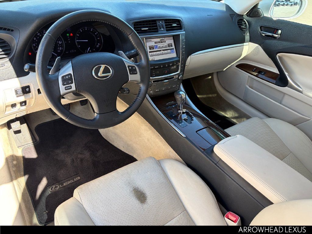 Used 2012 Lexus IS 250C RWD image 16