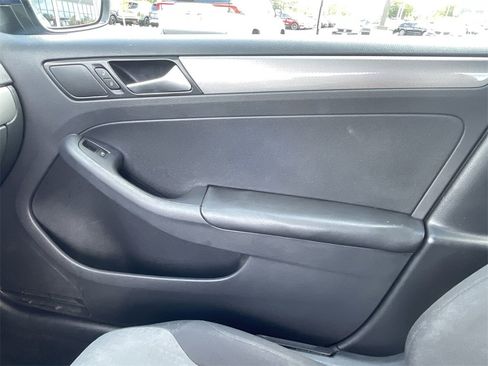 Used 2018 Volkswagen Jetta S image 20
