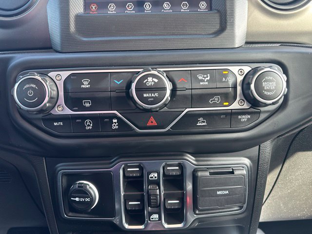 Used 2023 Jeep Gladiator Sport AWD/4WD image 32