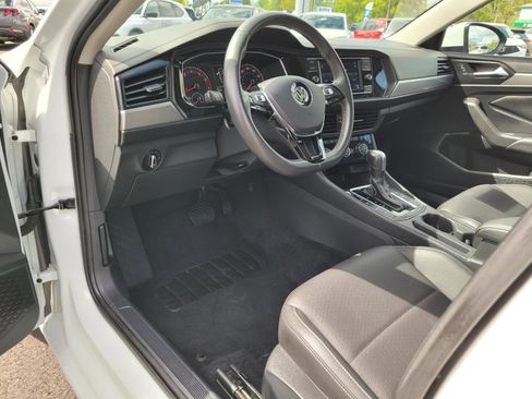 Used 2021 Volkswagen Jetta R-Line FWD image 11