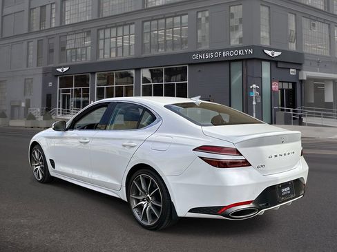 Used 2025 Genesis G70 2.5T RWD image 3