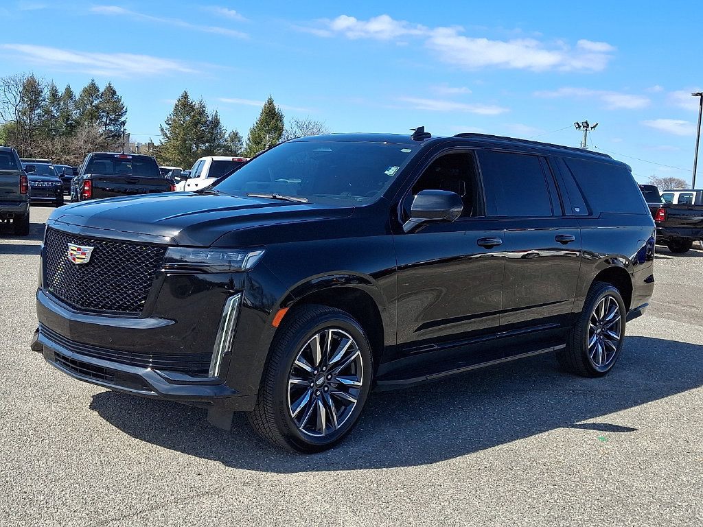 Used 2023 Cadillac Escalade ESV Sport AWD/4WD image 6