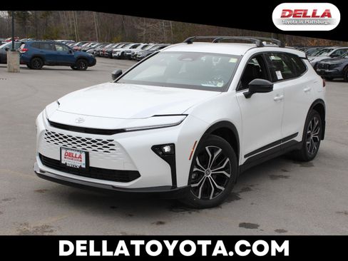 New 2026 Toyota Crown Signia image 1