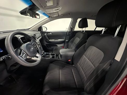 Used 2020 Kia Sportage LX AWD/4WD image 3
