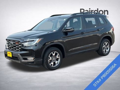 Used 2023 Honda Passport TrailSport image 3