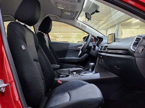 Used 2016 MAZDA MAZDA3 i Sport w/ Preferred Equipment Package FWD image 22