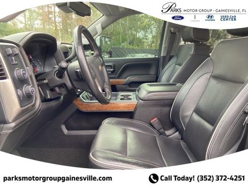 Used 2017 Chevrolet Silverado 2500 High Country w/ Duramax Plus Package image 12