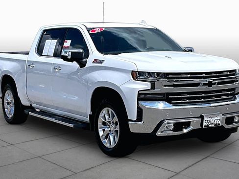 Used 2020 Chevrolet Silverado 1500 LTZ w/ LTZ Premium Package AWD/4WD image 2