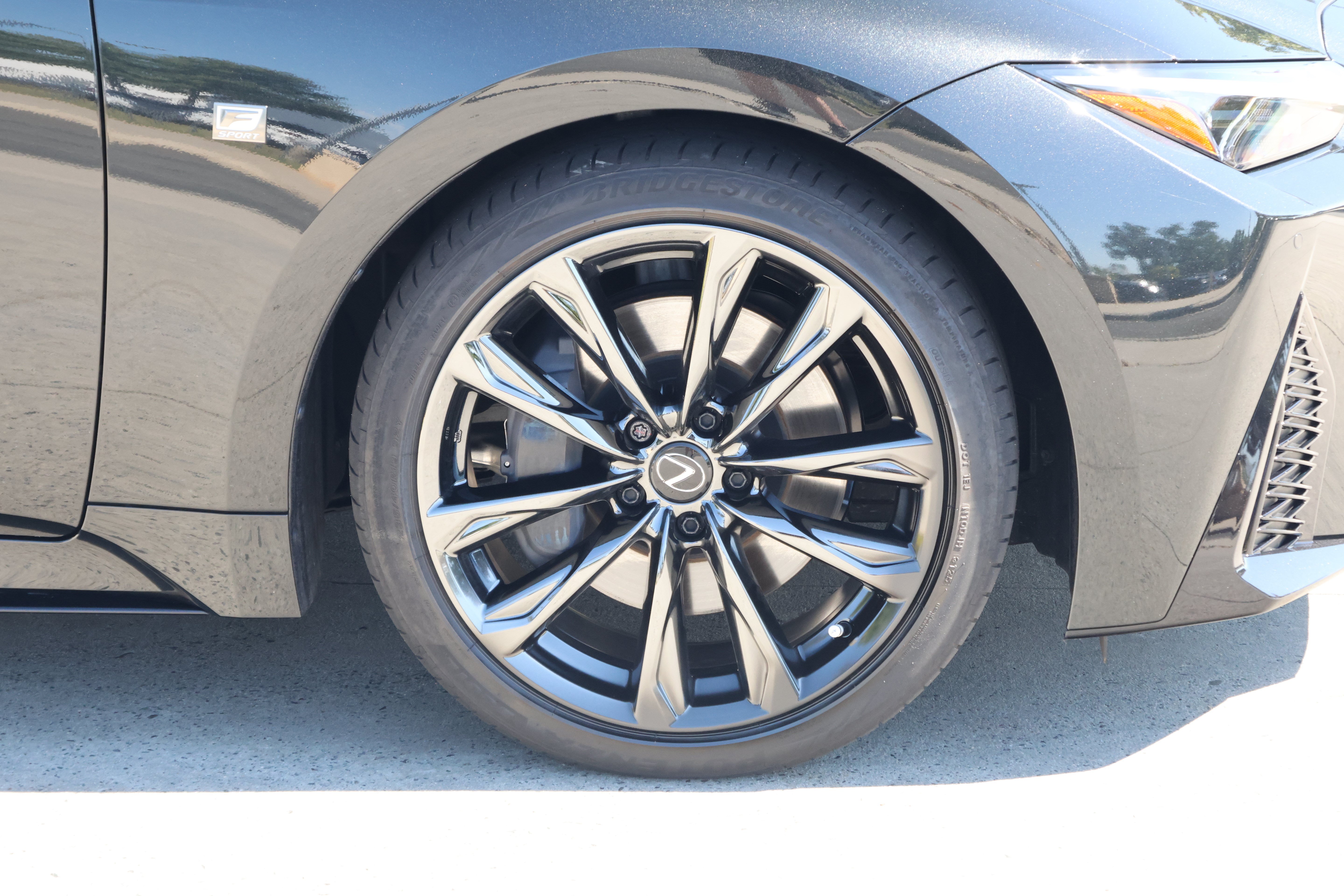 Used 2025 Lexus IS 350 F Sport RWD image 11