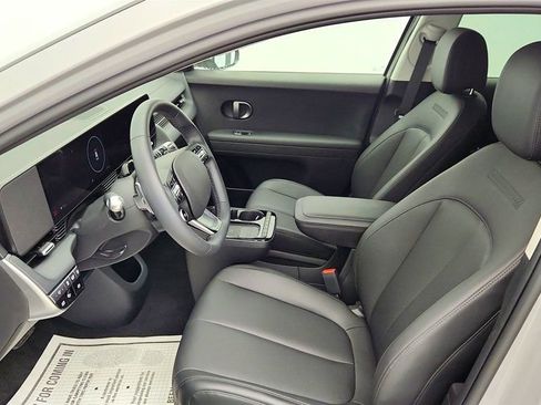 Used 2025 Hyundai Ioniq 5 SEL image 18
