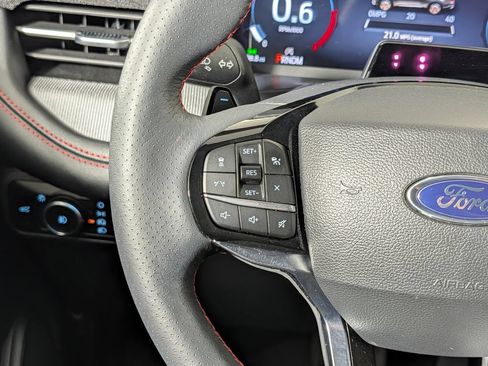 Certified 2025 Ford Explorer ST RWD image 19