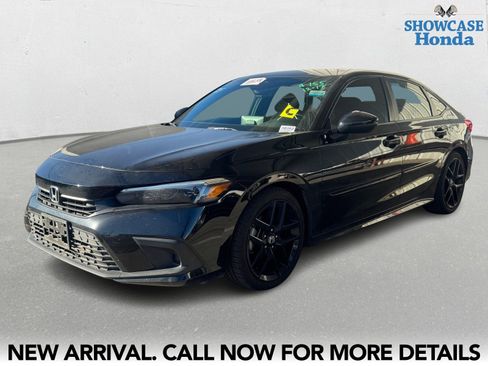 Used 2022 Honda Civic Sport image 2