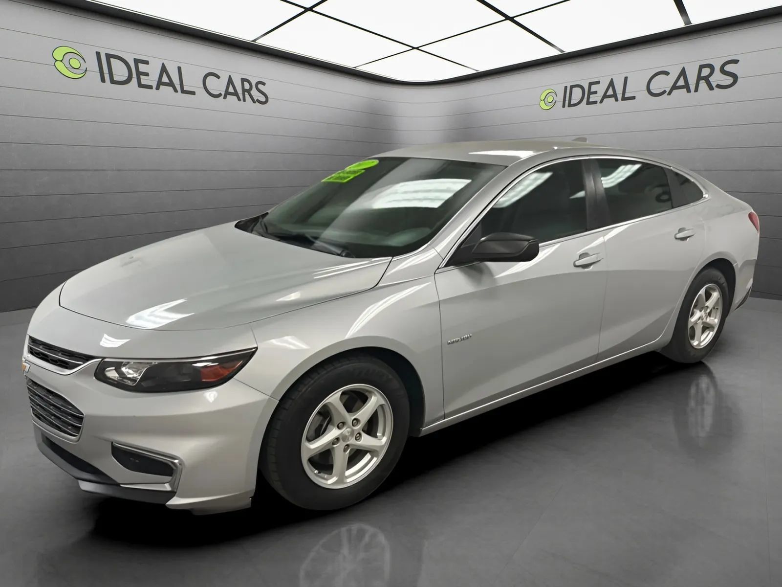 Used 2017 Chevrolet Malibu LS FWD image 1