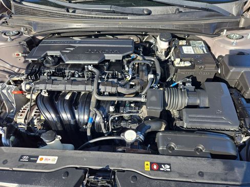 Used 2021 Hyundai Elantra SEL FWD image 32