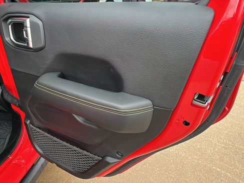 Used 2025 Jeep Wrangler Backcountry image 19