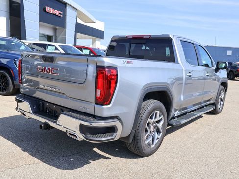 Used 2023 GMC Sierra 1500 SLT w/ SLT Premium Plus Package image 3