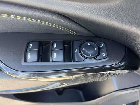 Used 2024 Chevrolet Trax LT w/ Driver Confidence Package FWD image 18