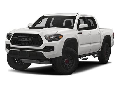 Used 2017 Toyota Tacoma TRD Sport w/ Tow Package (A/T)
