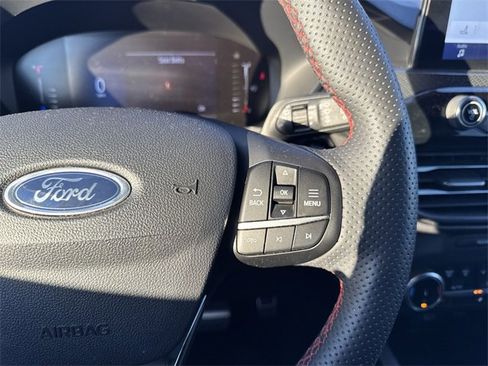 Certified 2023 Ford Escape ST-Line image 17