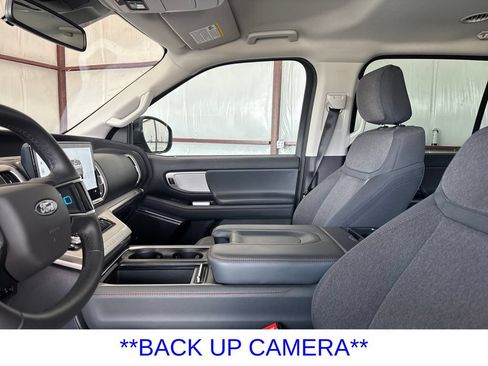 Used 2025 Ford Expedition Max Active RWD image 11
