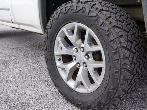 Used 2014 GMC Sierra 1500 SLT w/ SLT Preferred Package image 5