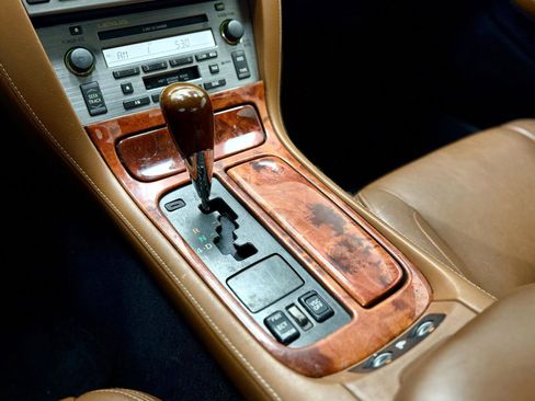Used 2003 Lexus SC 430 Convertible RWD image 19
