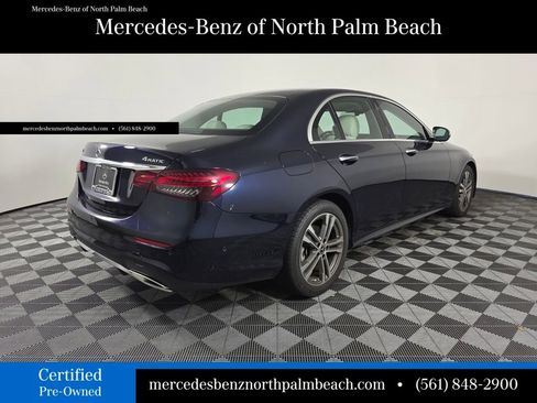 Used 2023 Mercedes-Benz E 350 4MATIC Sedan image 7