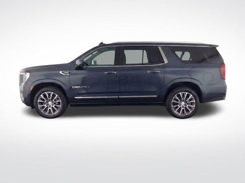 New 2026 GMC Yukon XL Denali w/ Denali Reserve Package image 9