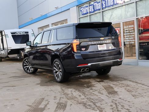 New 2025 Chevrolet Suburban High Country image 47